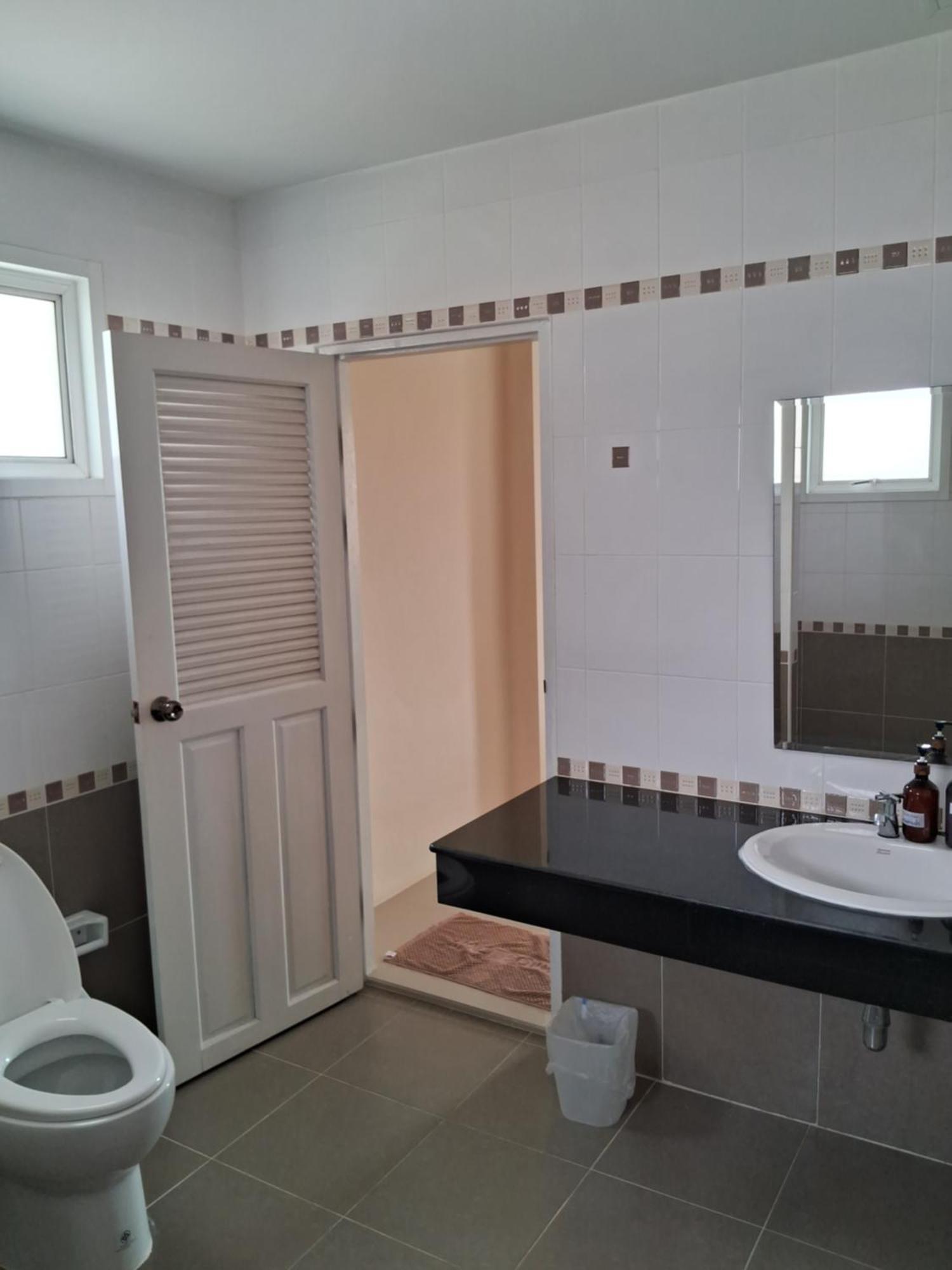Hotel เคทู เกสเฮาส์ Chonburi Zewnętrze zdjęcie
